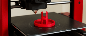 Stampare pezzi di ricambio in 3D: una scelta intelligente o un rischio inutile?